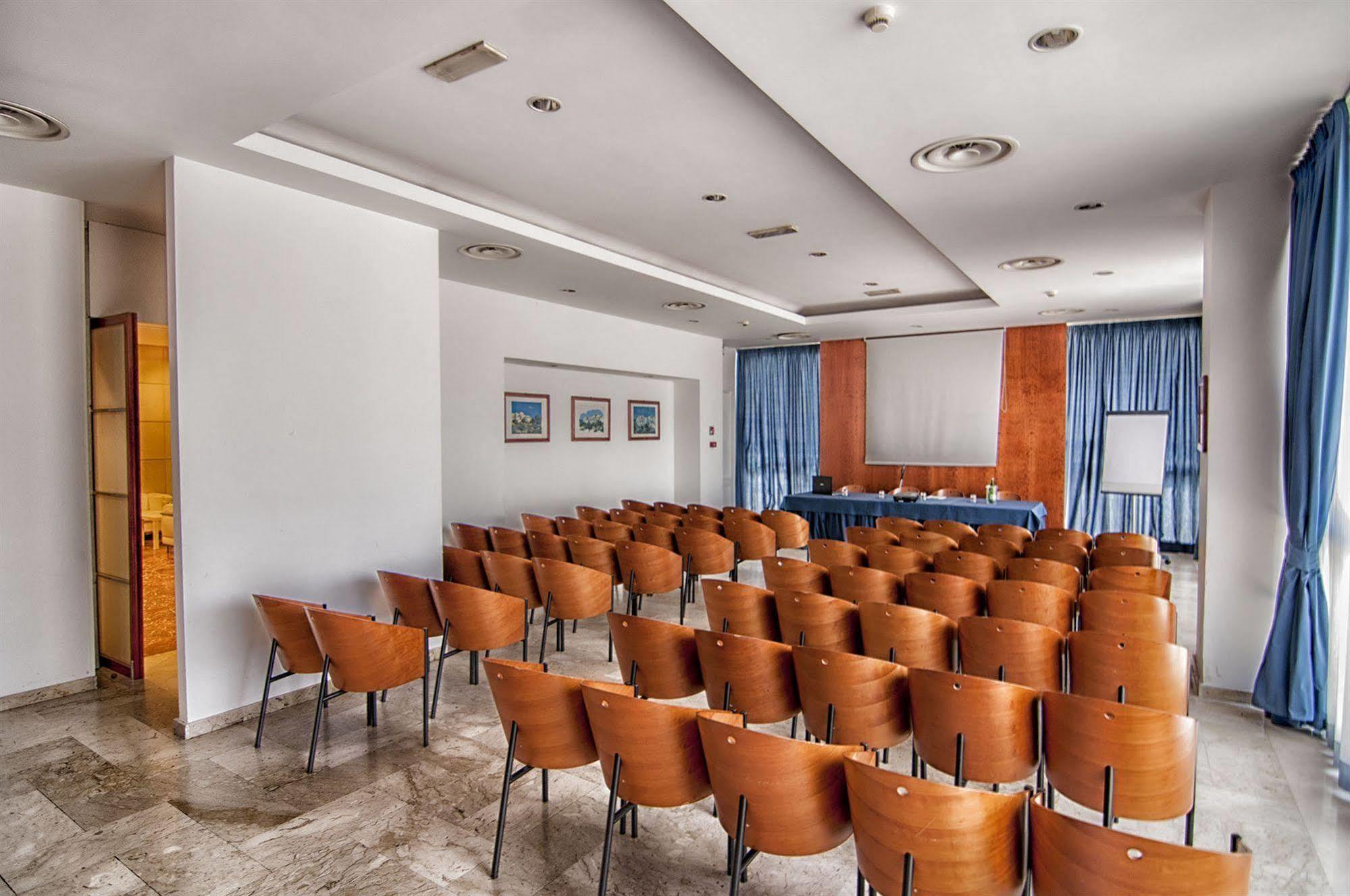 Garden Hotel Molfetta Zewnętrze zdjęcie